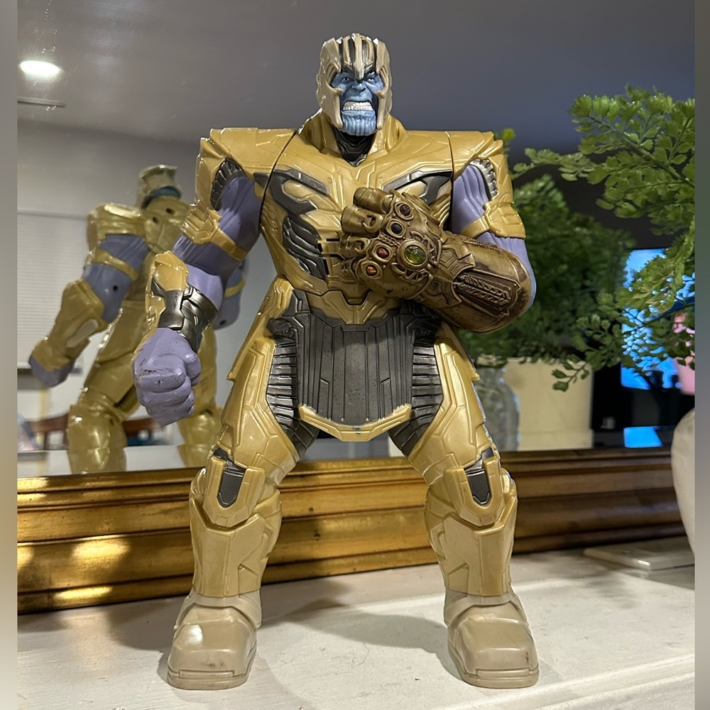 Marvel Power Punch Thanos